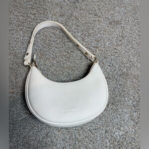 Vantamo Off-White Shoulder Bag